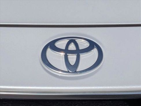 Used 2023 Toyota bZ4X XLE image 23