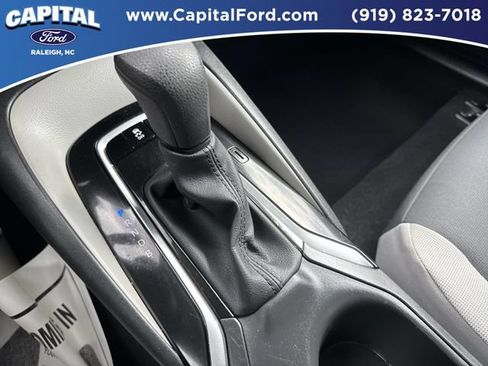 Used 2024 Toyota Corolla LE FWD image 30