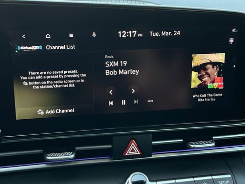 Used 2025 Hyundai Elantra SEL image 31