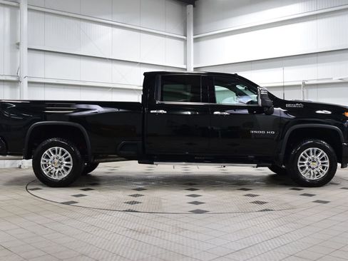 Used 2022 Chevrolet Silverado 3500 High Country w/ Z71 Off-Road Package AWD/4WD image 9