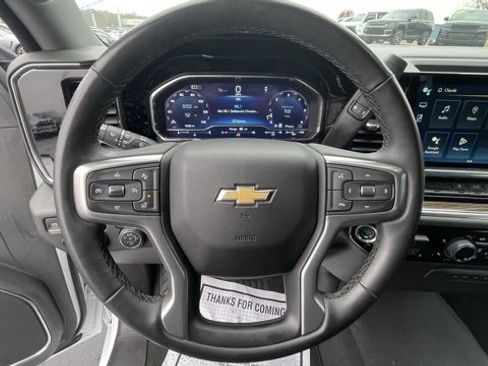 Used 2024 Chevrolet Silverado 3500 LT w/ Convenience Package image 16