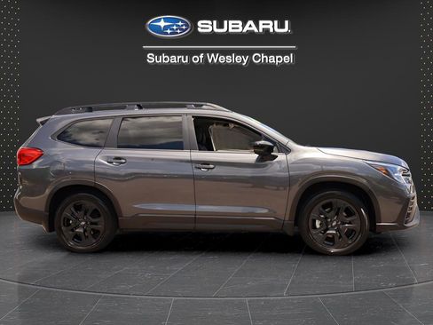 Certified 2025 Subaru Ascent Onyx Edition w/ Onyx Package AWD/4WD image 11