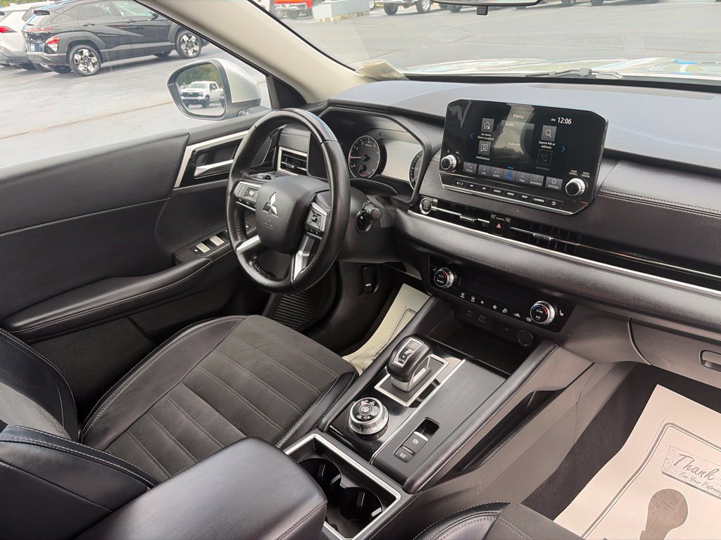 Used 2024 Mitsubishi Outlander SE Black Edition AWD/4WD image 41