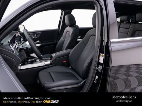 New 2026 Mercedes-Benz GLB 250 4MATIC image 19