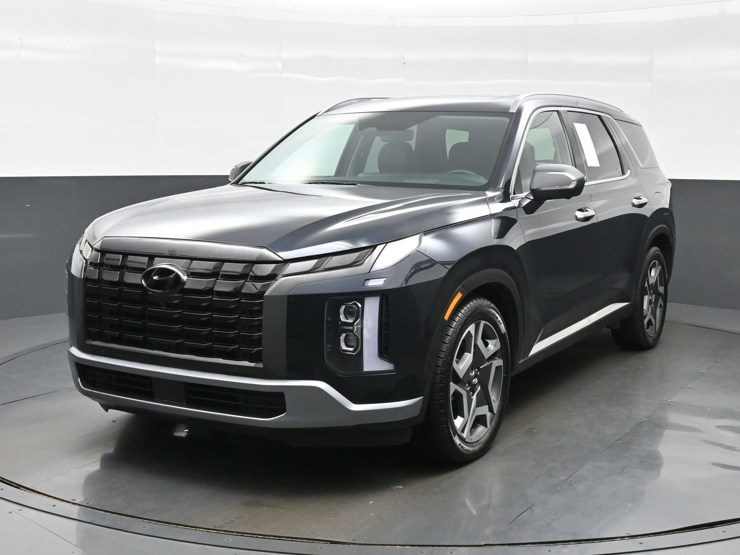 Certified 2023 Hyundai Palisade Limited w/ Cargo Package AWD/4WD image 1