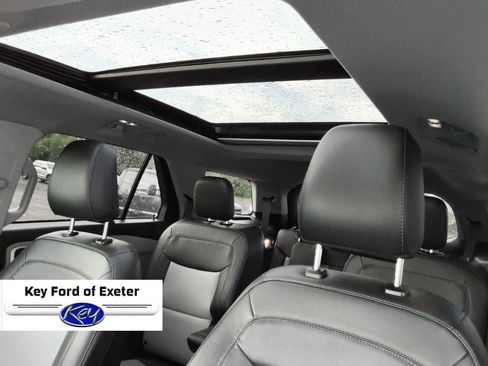 Used 2023 Ford Explorer XLT w/ Equipment Group 202A AWD/4WD image 31