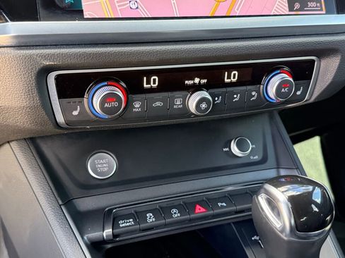 Used 2020 Audi Q3 2.0T Premium Plus w/ Premium Plus Package image 24