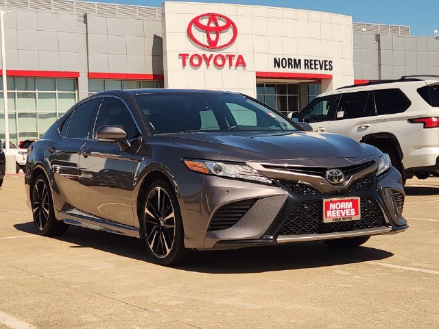 Used 2019 Toyota Camry XSE w/ Driver Assist Package FWD image 2