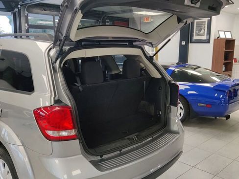 Used 2019 Dodge Journey SE w/ Connectivity Group image 9