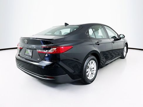 Used 2025 Toyota Camry LE w/ Convenience Package FWD image 9