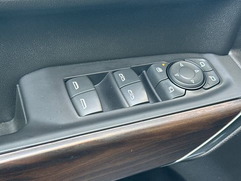 Used 2021 GMC Sierra 1500 SLT w/ SLT Premium Package image 13