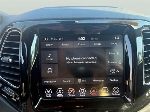 Used 2018 Jeep Compass Limited AWD/4WD image 21
