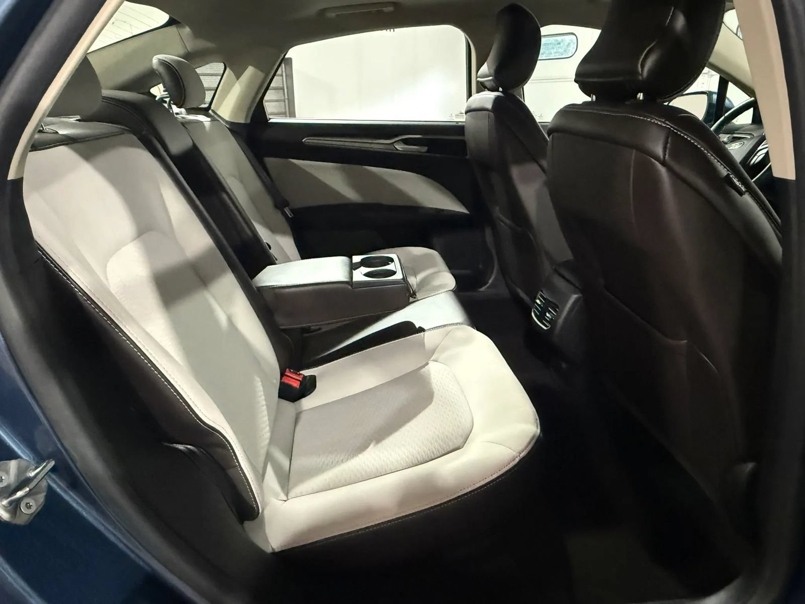 Used 2019 Ford Fusion SE w/ Equipment Group 151A FWD image 30