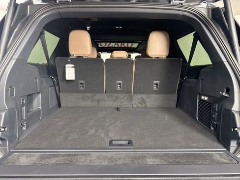 New 2025 Lincoln Navigator L Black Label image 28