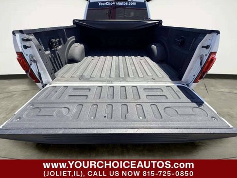 Used 2017 Ford F150 XLT w/ Equipment Group 302A Luxury AWD/4WD image 4