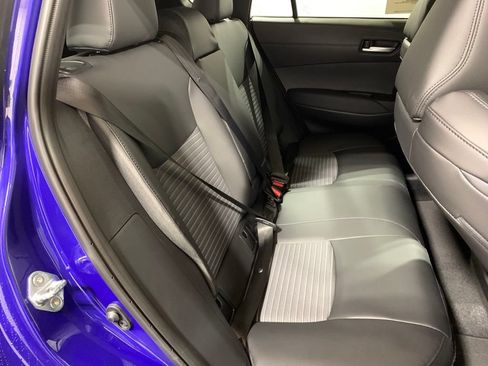 Used 2025 Toyota Corolla Cross AWD Hybrid w/ Convenience Package image 19
