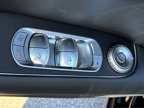 New 2026 Genesis G90 3.5T image 38