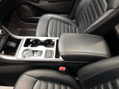 Used 2024 Ford Edge SEL w/ Convenience Package AWD/4WD image 40