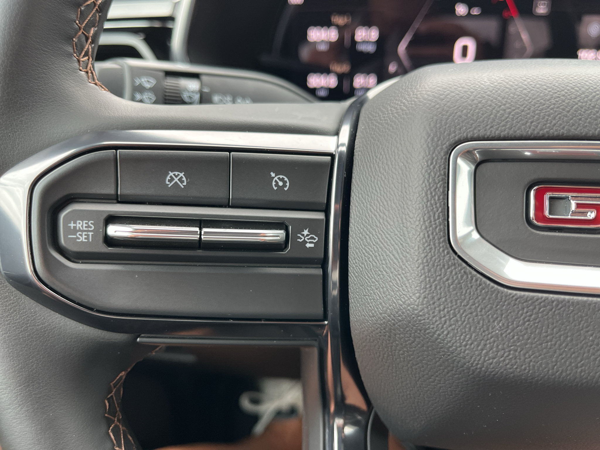 Used 2025 GMC Canyon AT4 AWD/4WD image 20