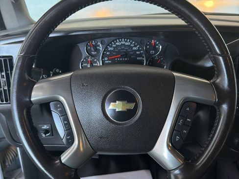 Used 2017 Chevrolet Express 3500 LS image 24