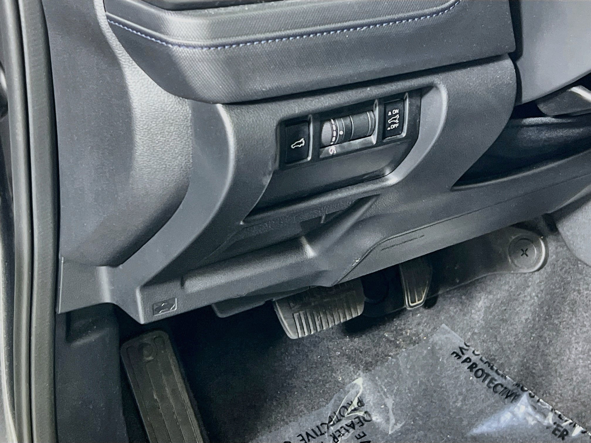 Used 2025 Subaru Forester Limited AWD/4WD image 10
