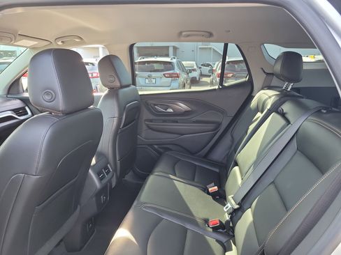 Used 2021 GMC Terrain SLT w/ Infotainment Package II image 13