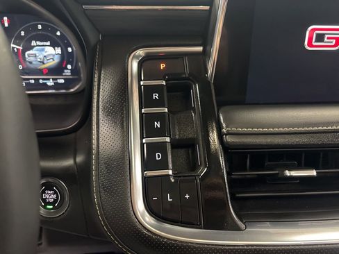 Used 2023 GMC Yukon SLT w/ SLT Premium Package AWD/4WD image 24