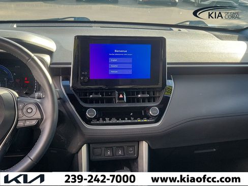 Used 2024 Toyota Corolla Cross AWD Hybrid w/ Convenience Package image 16