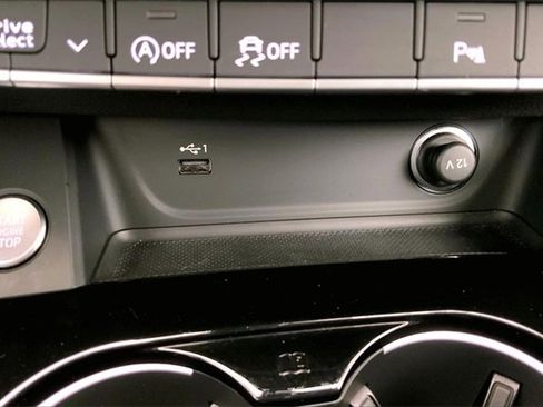 Certified 2023 Audi A4 2.0T Premium w/ Convenience Package image 33