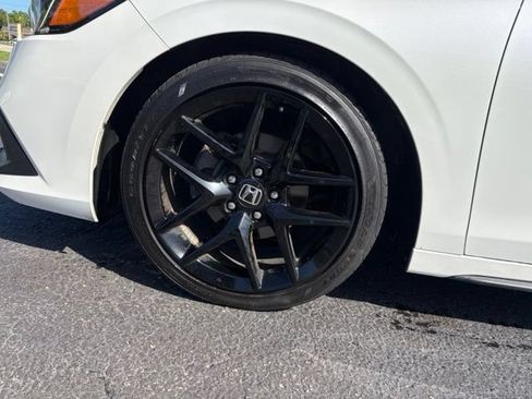 Used 2024 Honda Civic Sport image 9