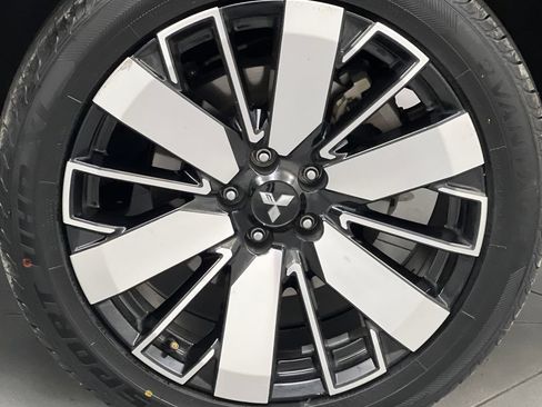 Used 2025 Mitsubishi Outlander SE AWD/4WD image 78