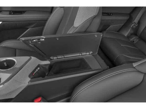 Used 2026 Cadillac Optiq Sport 1 AWD/4WD image 13