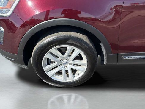 Used 2018 Ford Explorer XLT w/ Equipment Group 202A image 41