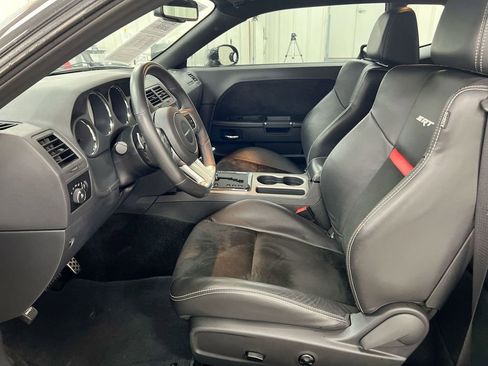 Used 2013 Dodge Challenger SRT8 RWD image 18