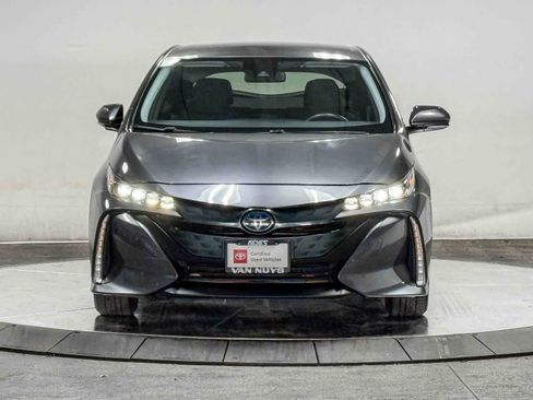 Certified 2019 Toyota Prius Prime Plus FWD image 7