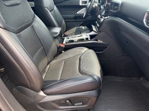 Used 2024 Ford Explorer ST w/ Technology Package AWD/4WD image 21