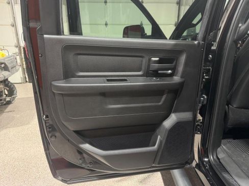 Used 2022 RAM 3500 Tradesman w/ Chrome Appearance Group image 32