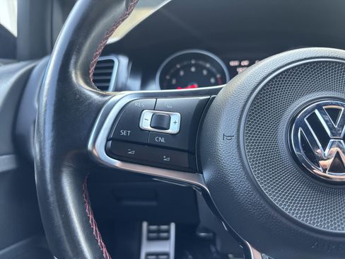 Used 2017 Volkswagen GTI S image 18