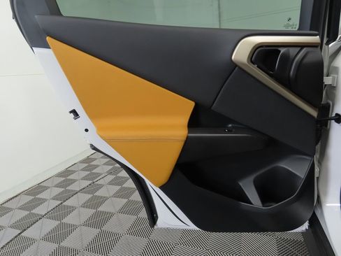 Used 2025 BMW X3 xDrive30i w/ Convenience Package image 25