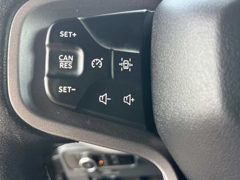 Used 2024 Ford Bronco Big Bend w/ Sasquatch Package AWD/4WD image 32