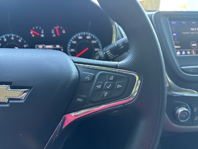 Used 2020 Chevrolet Equinox LS w/ LS Convenience Package FWD image 17