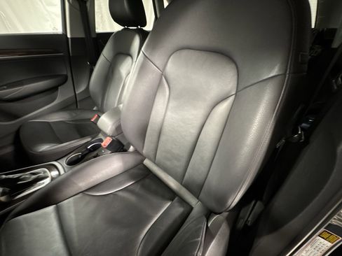 Used 2016 Audi Q3 2.0T Premium Plus w/ Technology Package image 18