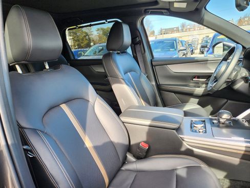 Certified 2024 MAZDA CX-90 Plug-In Hybrid w/ Premium Plus image 18