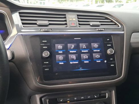 Used 2024 Volkswagen Tiguan S FWD image 21