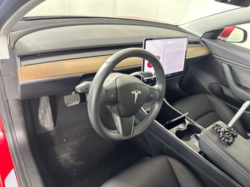 Used 2018 Tesla Model 3 Long Range image 13