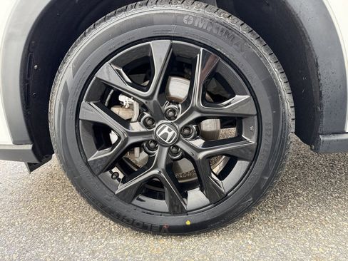 Used 2023 Honda HR-V Sport image 19