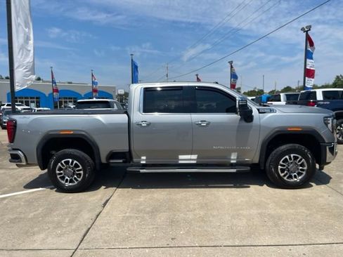 Used 2025 GMC Sierra 2500 SLT w/ SLT Convenience Package AWD/4WD image 7