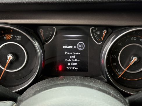 Certified 2018 Jeep Wrangler Unlimited Sport S AWD/4WD image 4
