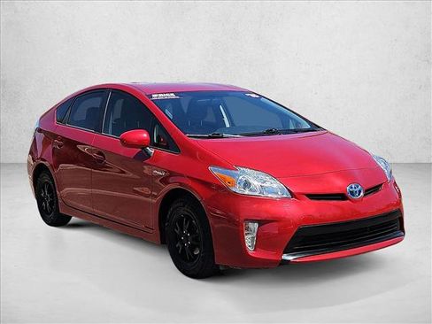 Used 2015 Toyota Prius Three FWD image 3
