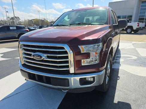 Used 2015 Ford F150 XLT w/ Equipment Group 302A Luxury image 9
